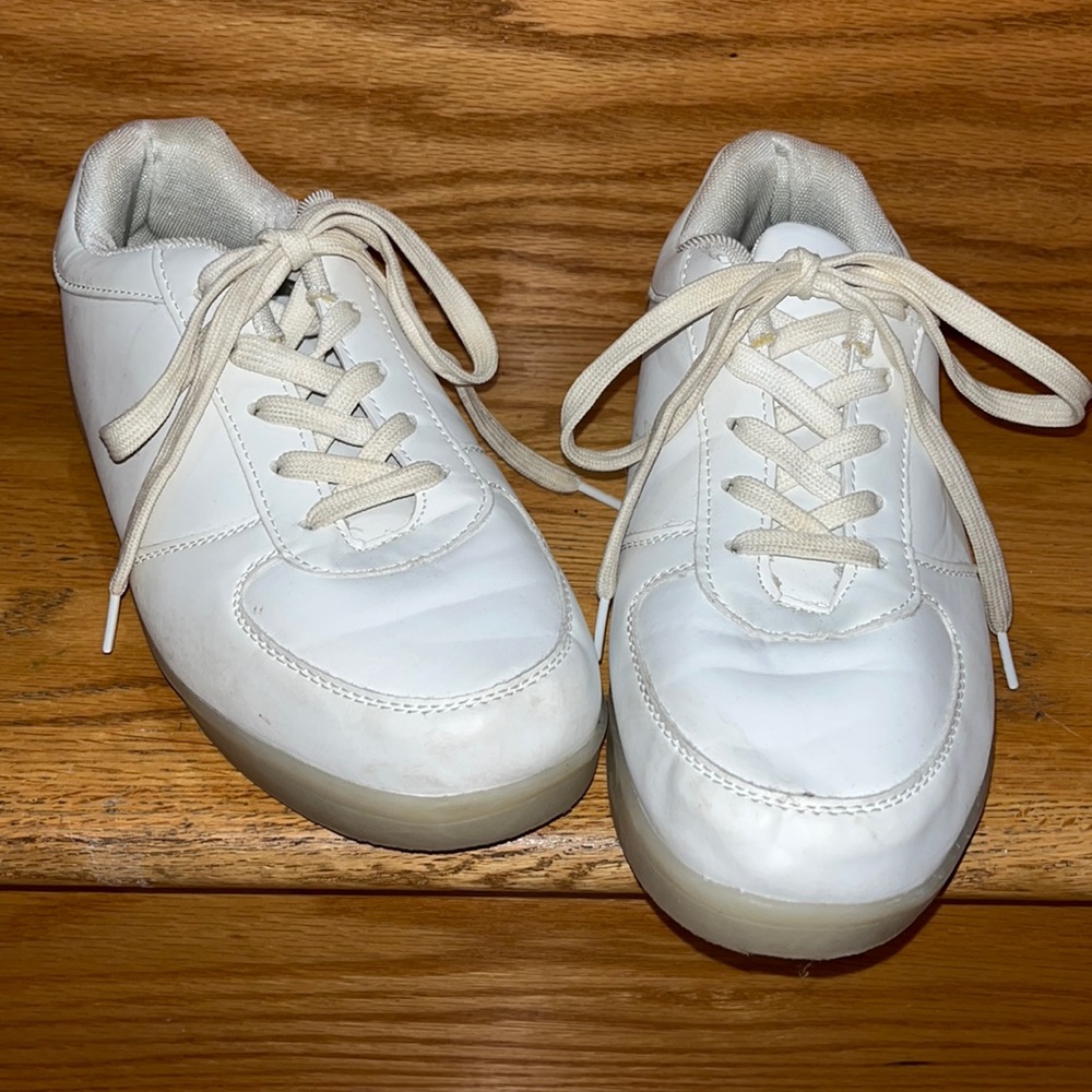 Plain white sneakers - soles use to light up Sz 10